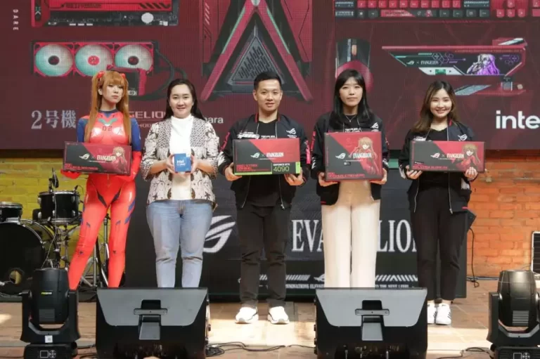 ROGers Merapat, Ini Dia PC Game Gahar Bertema Evangelion